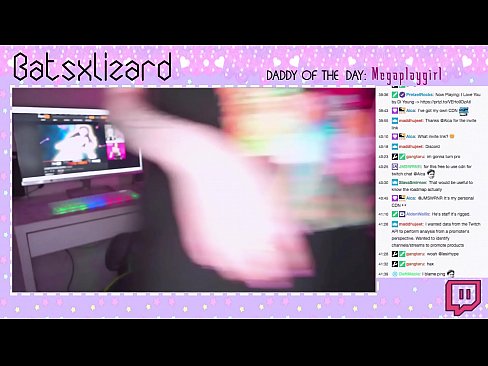 ❤️ ゲーマーがストリームをオフにするのを忘れて、生放送で潮を吹く ️❌ ファッキングビデオ ❌️❤