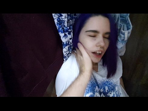 ❤️ 押し入れの中の姉ちゃんを発見し、イクのを手伝う ️❌ ファッキングビデオ ❌️❤